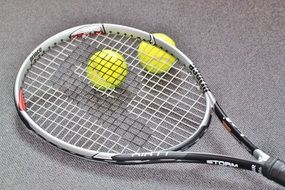 tennis racket