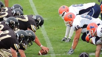 american football the start of the game