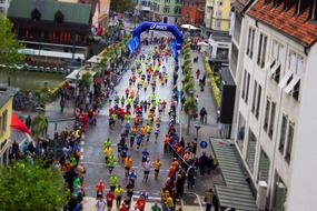 running sports marathon