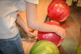 bowling game entertainment