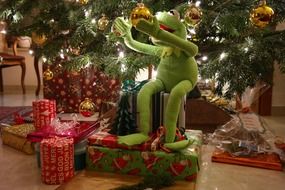 kermit the frog under christmas tree