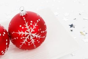 red christmas decoration