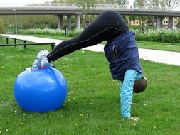pikepress exercise ball