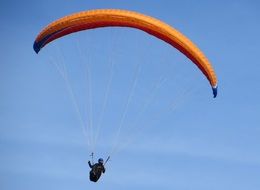 paragliding sport solo