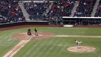 throwing of ball in baseball game
