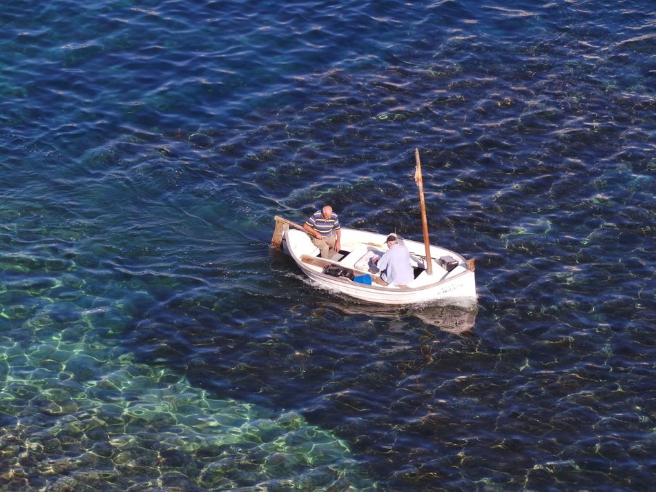 fishermen sea boat