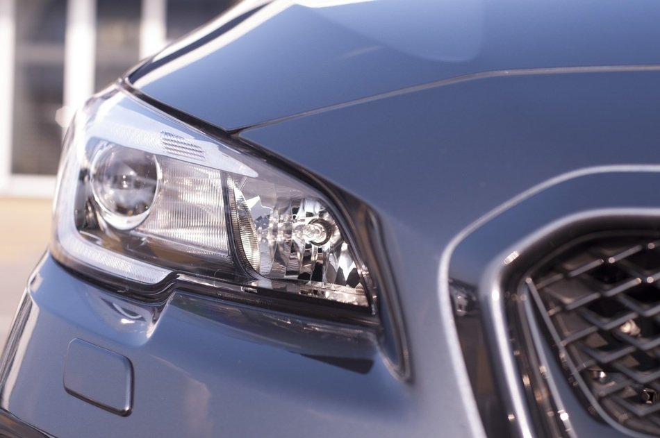 light from the Alfa Romeo