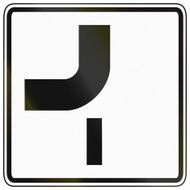 Priority Route At T-Junction N4