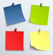 Note colored paper with push pins