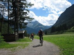 cycling sport in Alps