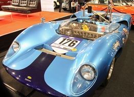 oldtimer racing lola car