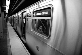 subway, Jamaica, station