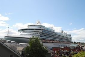 mooring cruise ship in a port