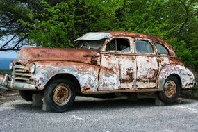 rusty vintage car