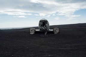 abandoned plane after crash