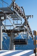 handsome chairlift hungerburg