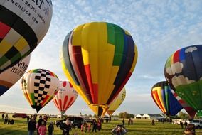 picture of the colorful hot air balloons