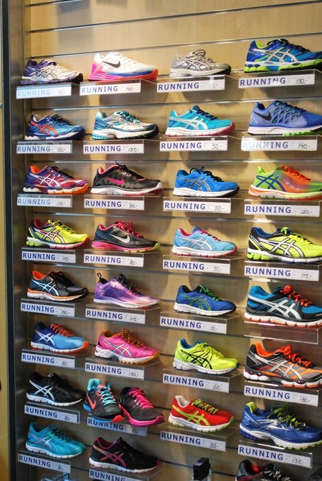 picture of the running shoes