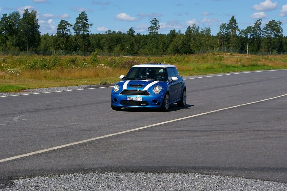 minicooper blue car