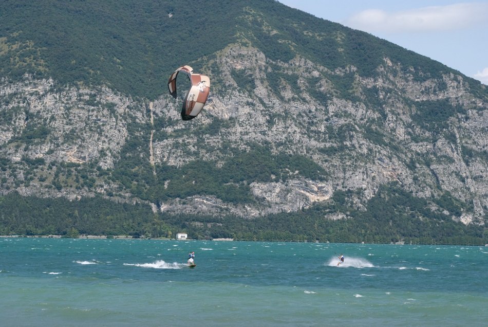 kitesurf in a beautiful spot