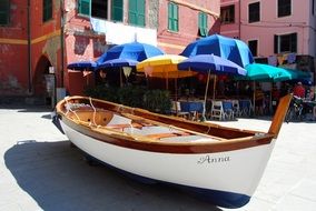 boat piazza