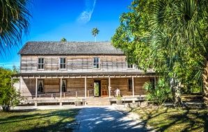 koreshan state park with the wooden hut in florida