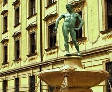 monument to a fencer near the university