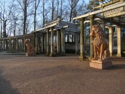 statues of lions in the Park