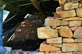 stone walls in pretoria