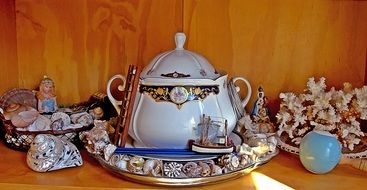 porcelain trinkets