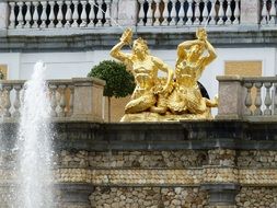 peterhof fountain in sankt petersburg russia