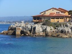 house on the ocean in california