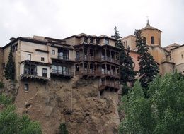 hanging houses on rock, spain, basin