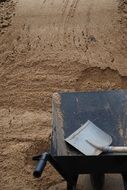 barrow sand shovel