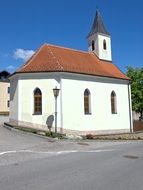 white chapel in Nussdorf