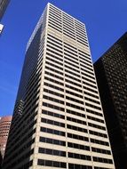 skyscraper in center in San Francisco