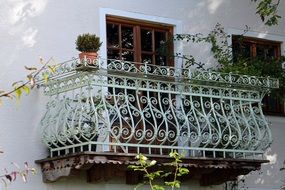 balcony iron railing