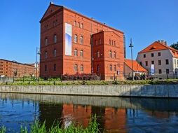 red mill granary