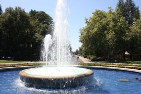 fountain on Palo Alto street