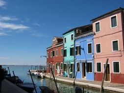 colored houses in Venice