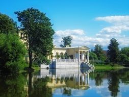 pond pavilion, peterhof