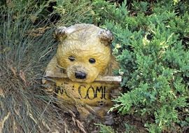 bear as a garden architecture