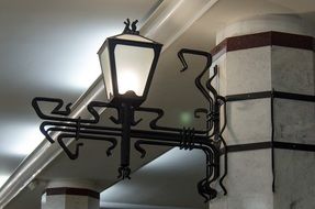 lantern in metro of Smara