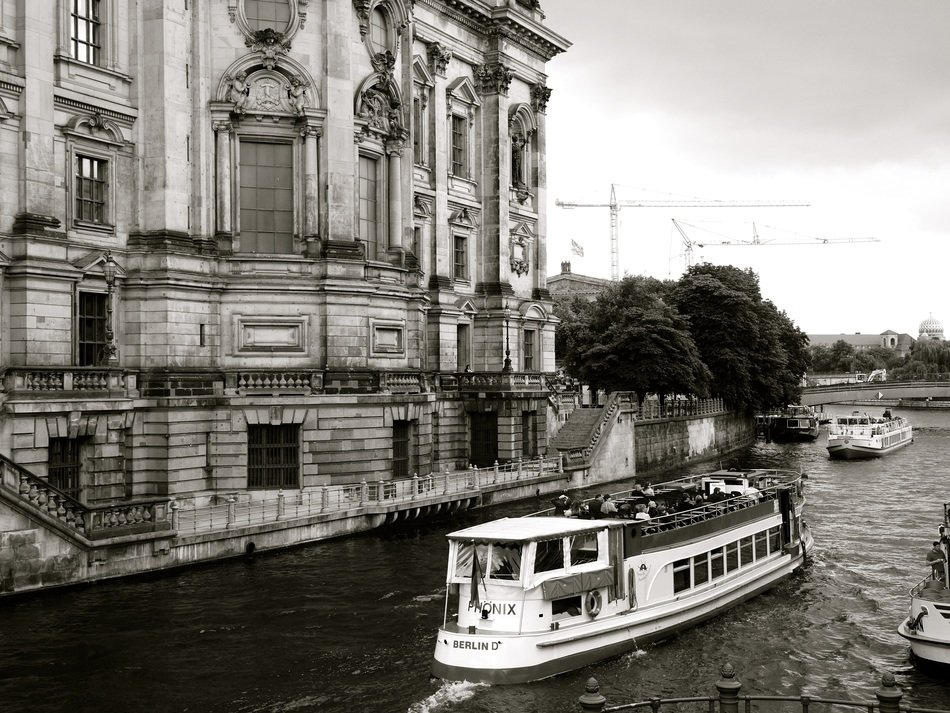 ship with tourists on the river in berlin