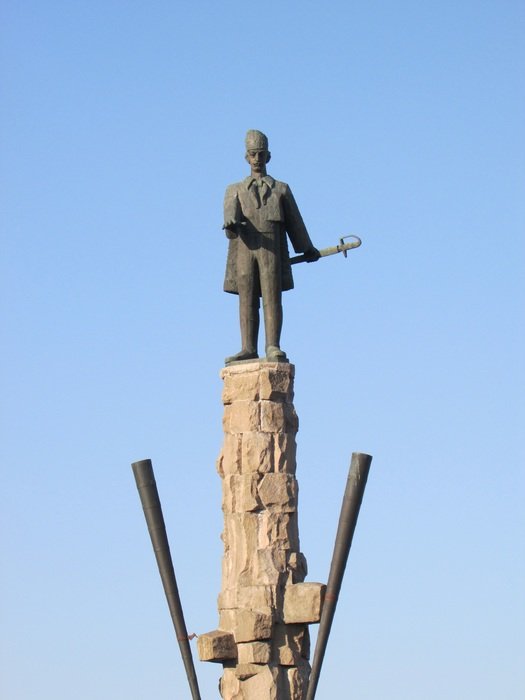 tallest monument in transylvania