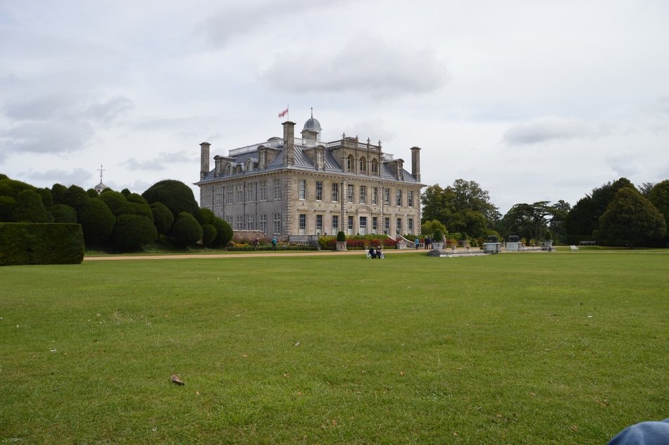 traditional English house with beautiful garden