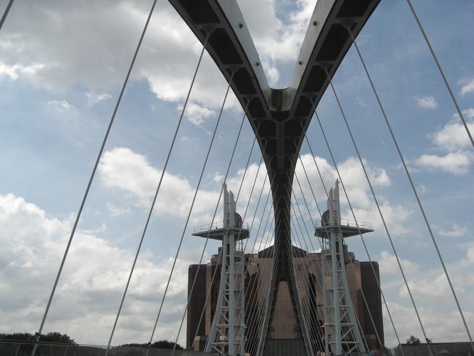 bridge in manchester in summer