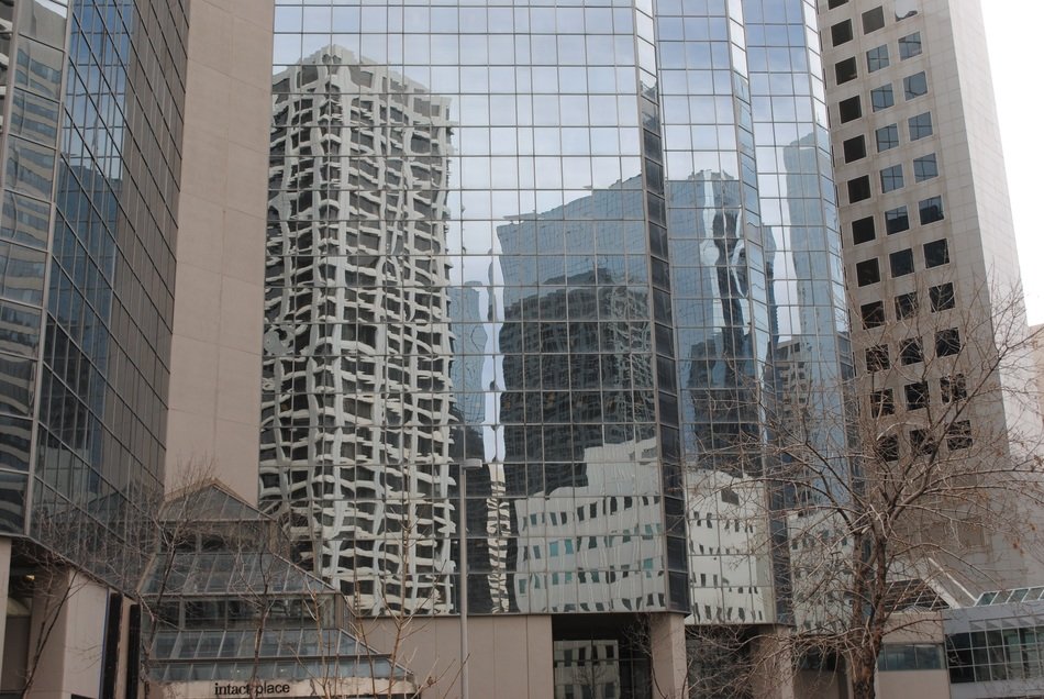 Skyscaper covered with mirrors in Canada
