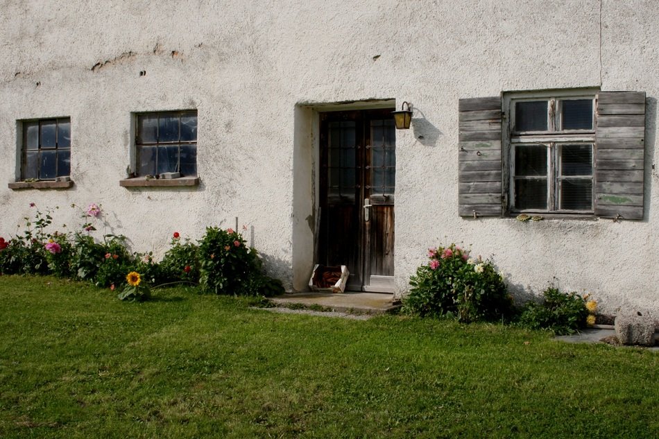 farm door