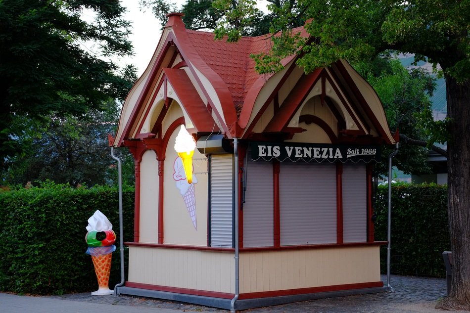 house with ice cream in the park